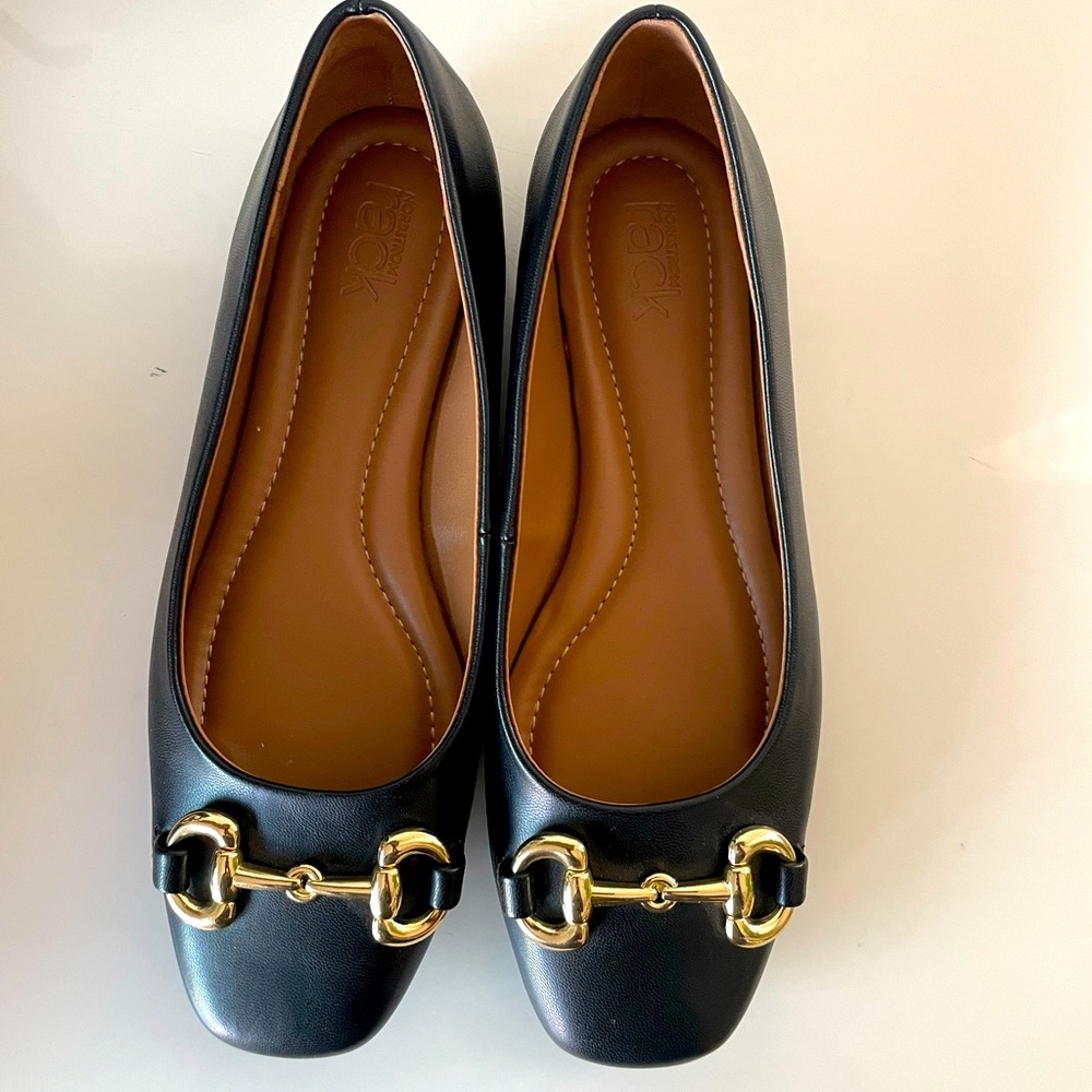 Nordstrom’s Rack Gold Buckle Black Ballet Flats, Size 6 New